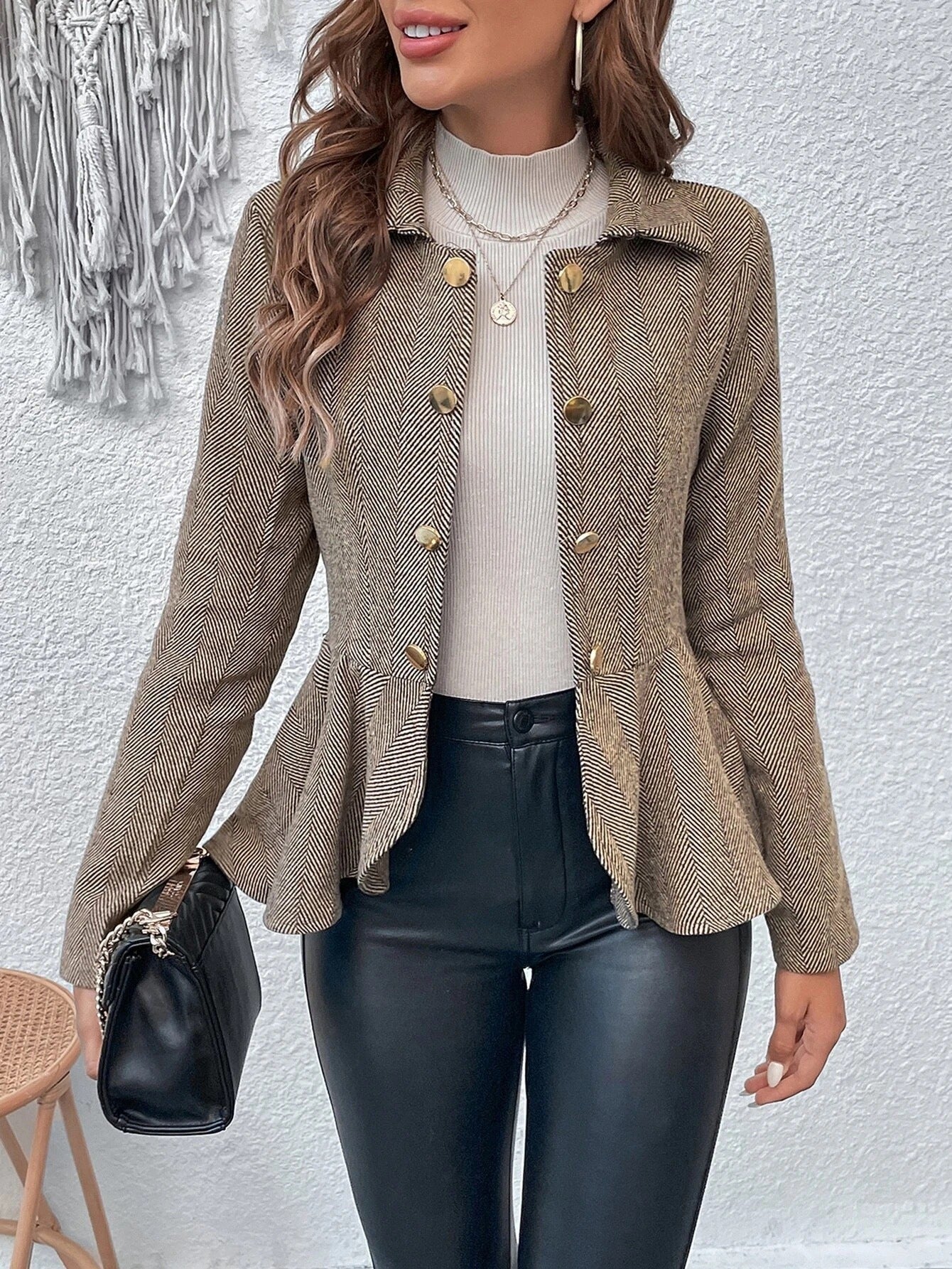 Veste de tailleur femme – Coupe slim – Jacquard texturé – Double boutonnage – Bas peplum