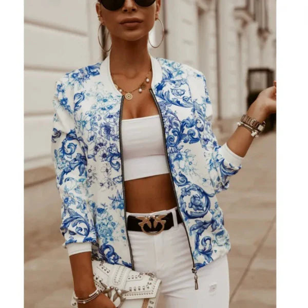 Veste Femme Courte – Coupe Slim – Imprimé Feuilles – Fermeture Zippée – Finitions Côtelées