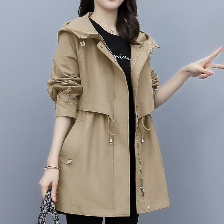 Manteau trench femme – Coupe droite – Coton léger – Taille ajustable – Capuche