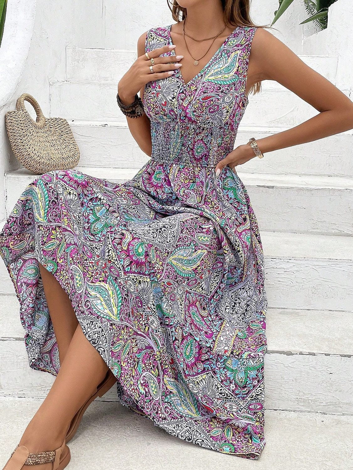 Robe midi femme – Coupe évasée fluide – Sans manches – Décolleté en V – Motifs imprimés