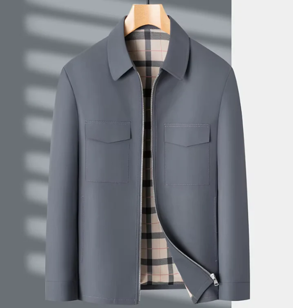 Veste homme – Coupe ajustée – Fermeture zippée – Poches à rabat – Doublure à carreaux