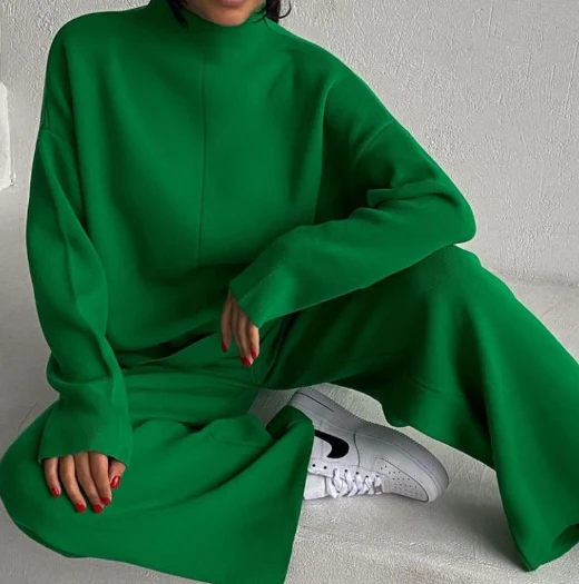Ensemble détente femme – Maille douce – Coupe ample – Haut col rond et pantalon large
