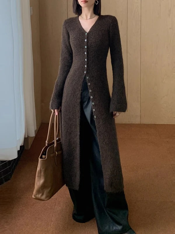 Robe pull femme – Maille côtelée – Coupe slim – Boutonnée – Col en V – Manches longues – Longueur midi
