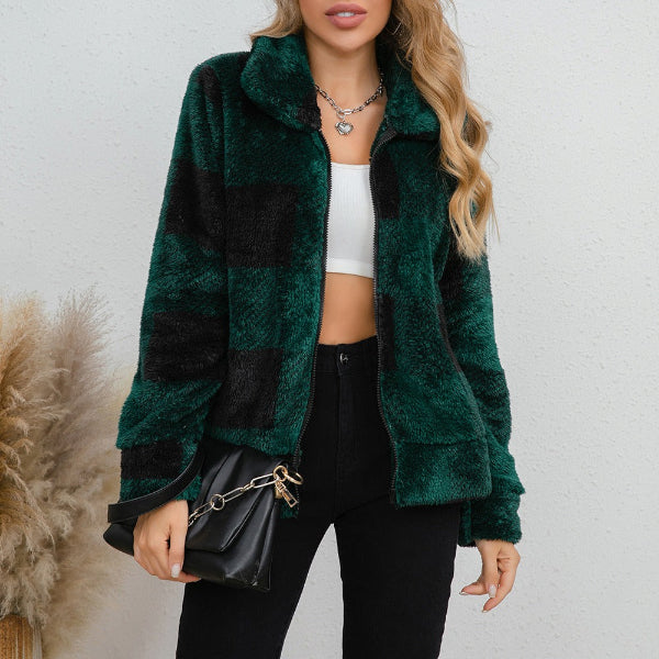 Veste femme – Coupe oversize – Imitation peau lainée – Motif à carreaux – Zippée
