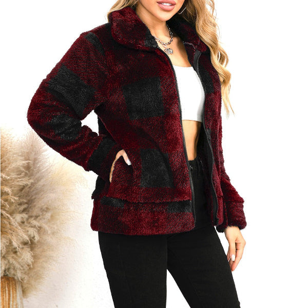 Veste femme – Coupe oversize – Imitation peau lainée – Motif à carreaux – Zippée