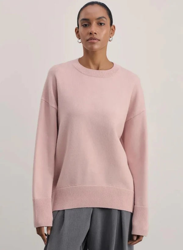 Pull femme – Maille douce – Coupe ample – Col montant – Manches longues