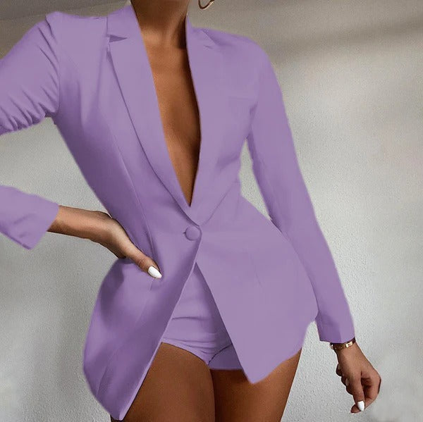 Ensemble Femme Blazer Short – Coupe Tailleur – Décolleté Plongeant – Look Structuré