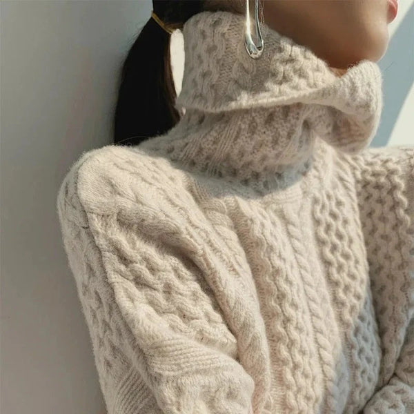 Pull femme – Col roulé – Maille torsadée – Coupe décontractée – Texture douce chaude