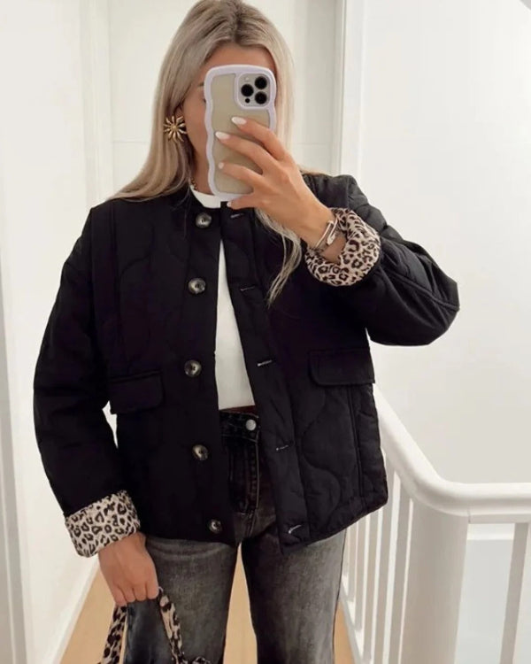 Veste matelassée femme – Coupe décontractée – Boutons – Poignets imprimé léopard