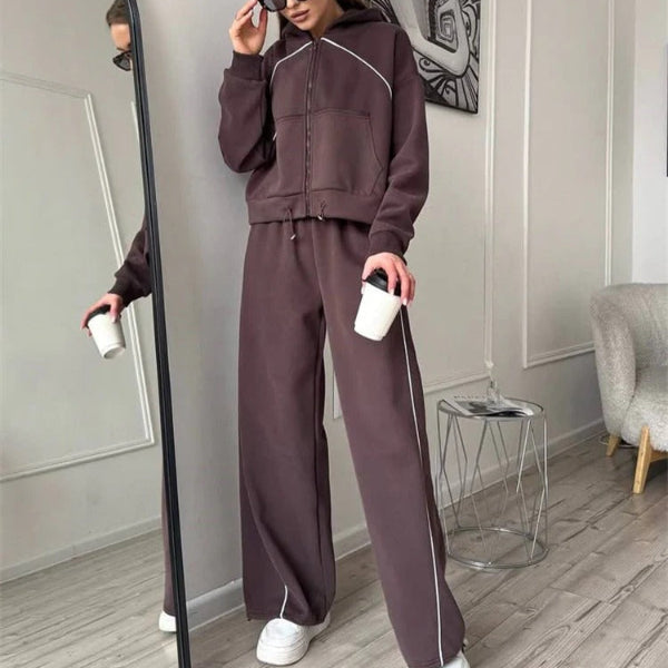 Ensemble Femme – Coupe Oversize – Hoodie Zippé – Pantalon Large – Détail Contrasté