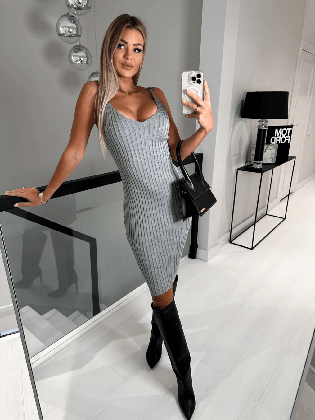 Robe sans manches avec pull offert - Confort et élégance