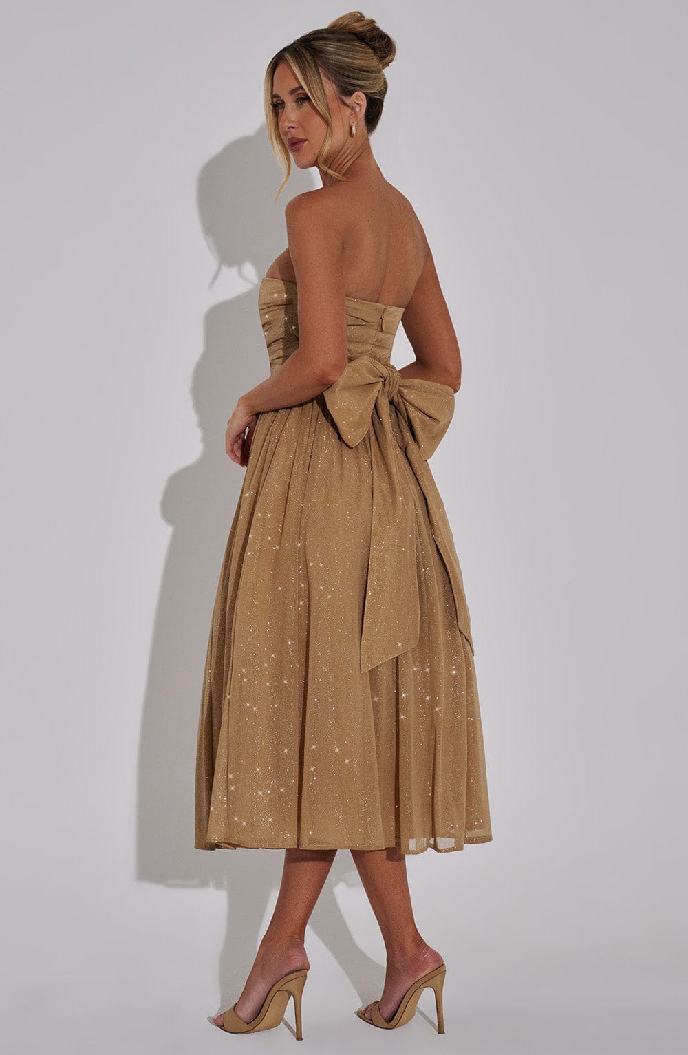 Robe de Soirée Femme - Sans Bretelles - Coupe Cintrée - Jupe Mi-Longue Brillante