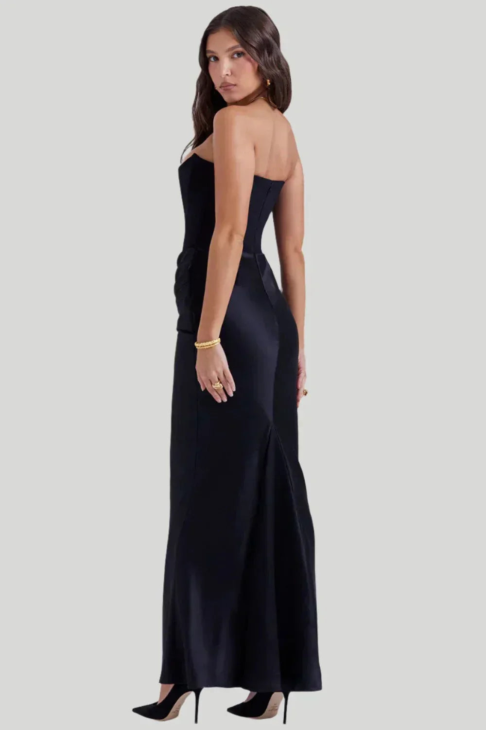 Robe Longue Femme – Sans Bretelles – Tissu Satiné – Coupe Drapée Élégante