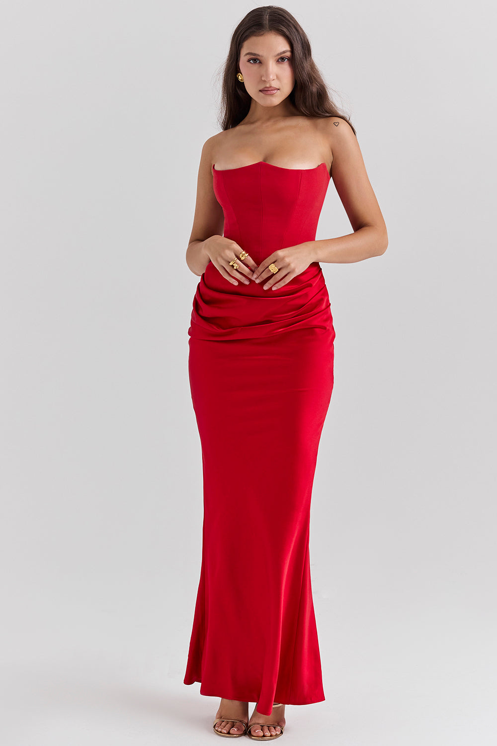 Robe Longue Femme – Satin Luxe – Bustier Structuré – Coupe Ajustée Élégante