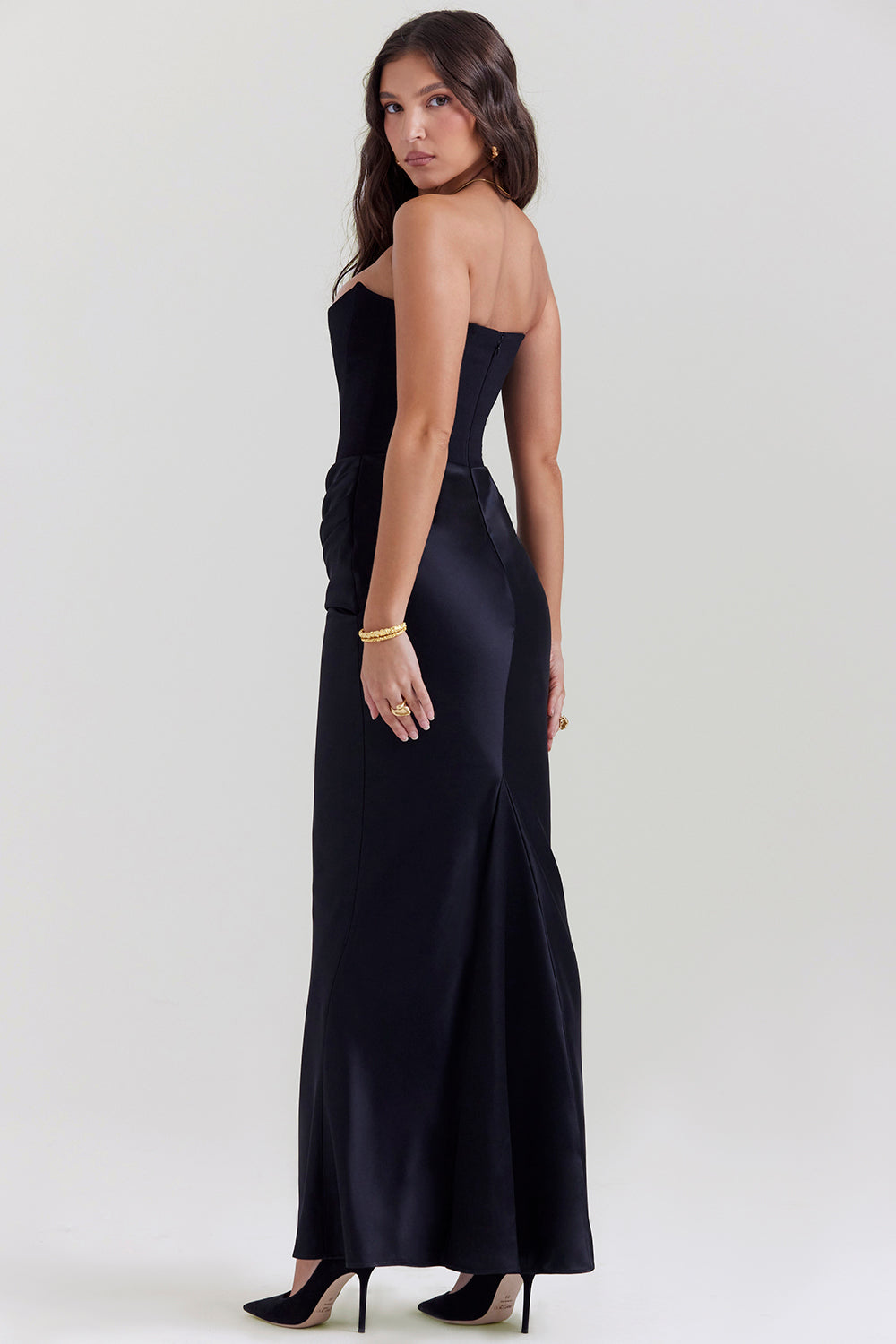 Robe Longue Femme – Satin Luxe – Bustier Structuré – Coupe Ajustée Élégante