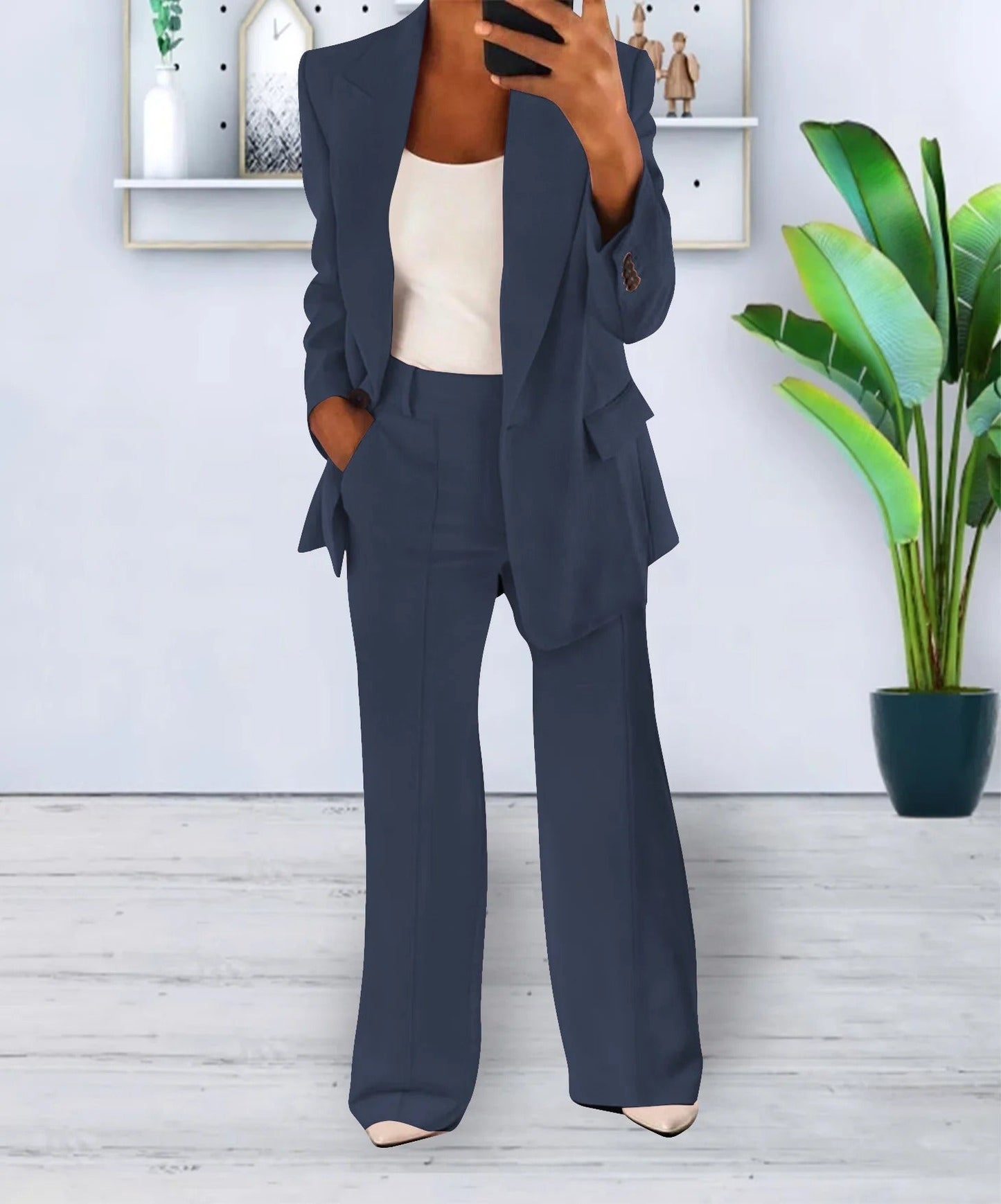 Blazer femme – Coupe cintrée – Fermeture un bouton – Poches à rabat – Tissu structuré
