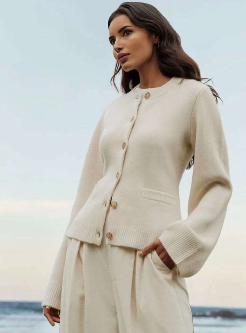 Cardigan boutonné élégant, confortable et moderne pour femme