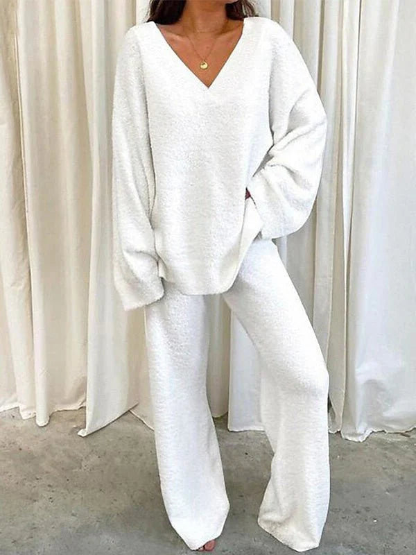 Ensemble de détente femme – Maille douce – Haut col V manches longues – Pantalon droit