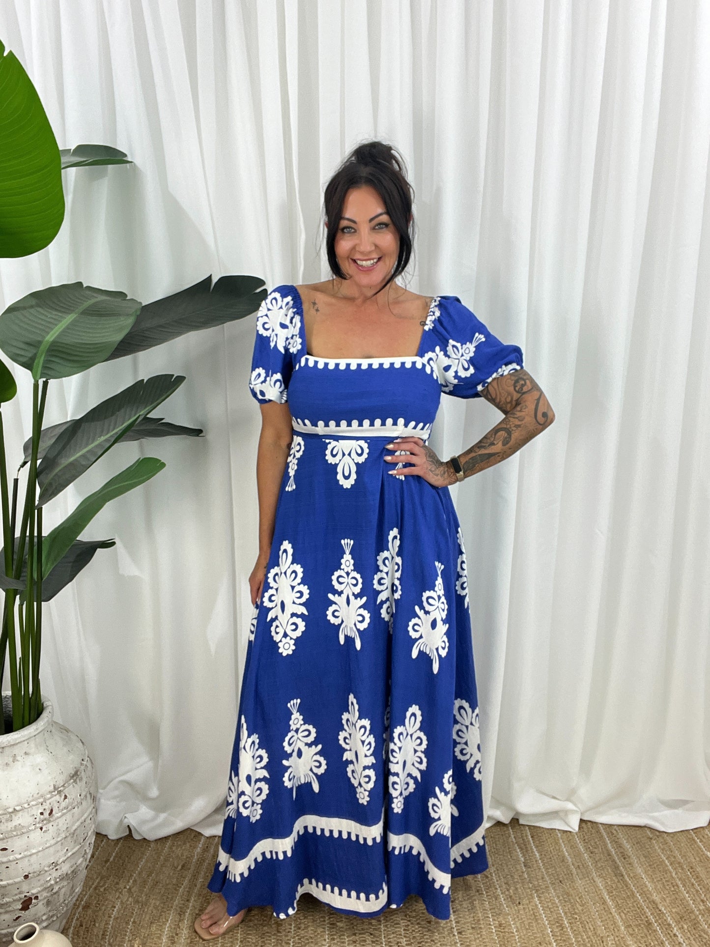 Robe Longue Femme - Épaules Dénudées - Manches Courtes Bouffantes - Fluide et Élégante