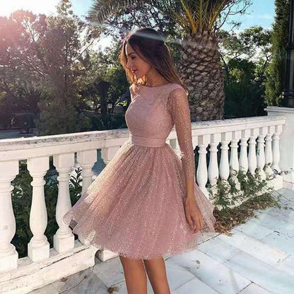 Robe femme évasée – Tulle léger – Manches 3/4 transparentes – Détails scintillants