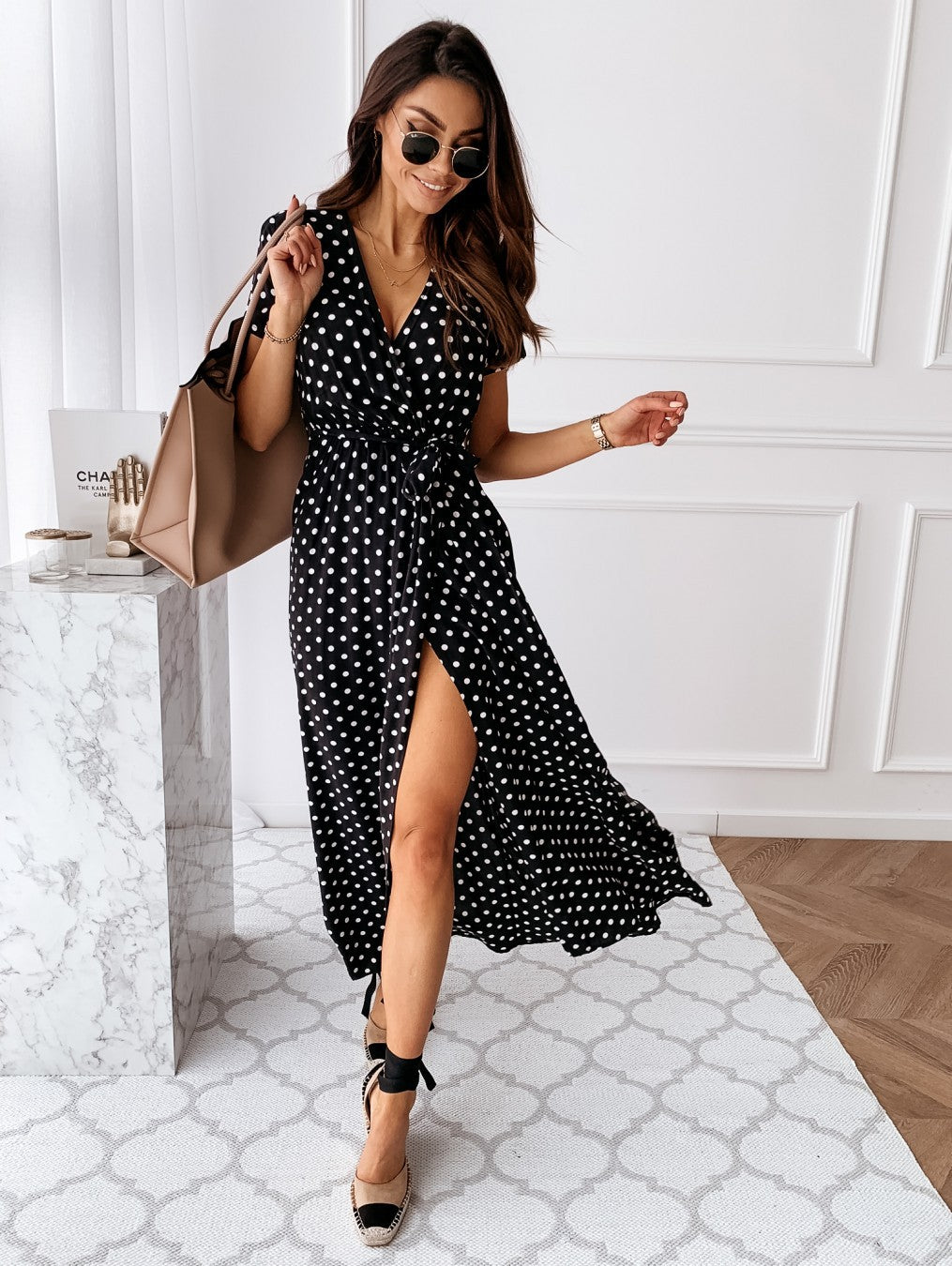 Robe longue femme – coupe fluide – décolleté en V – imprimé à pois – fente haute