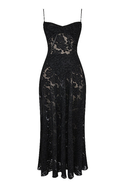 Robe Maxi Femme – Dentelle Brodée – Décolleté Cœur – Bretelles Fines Élégantes