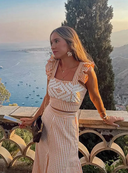 Robe Longue Femme – Sans Manches – Taille Cintrée – Détails Volants – Tissu Léger