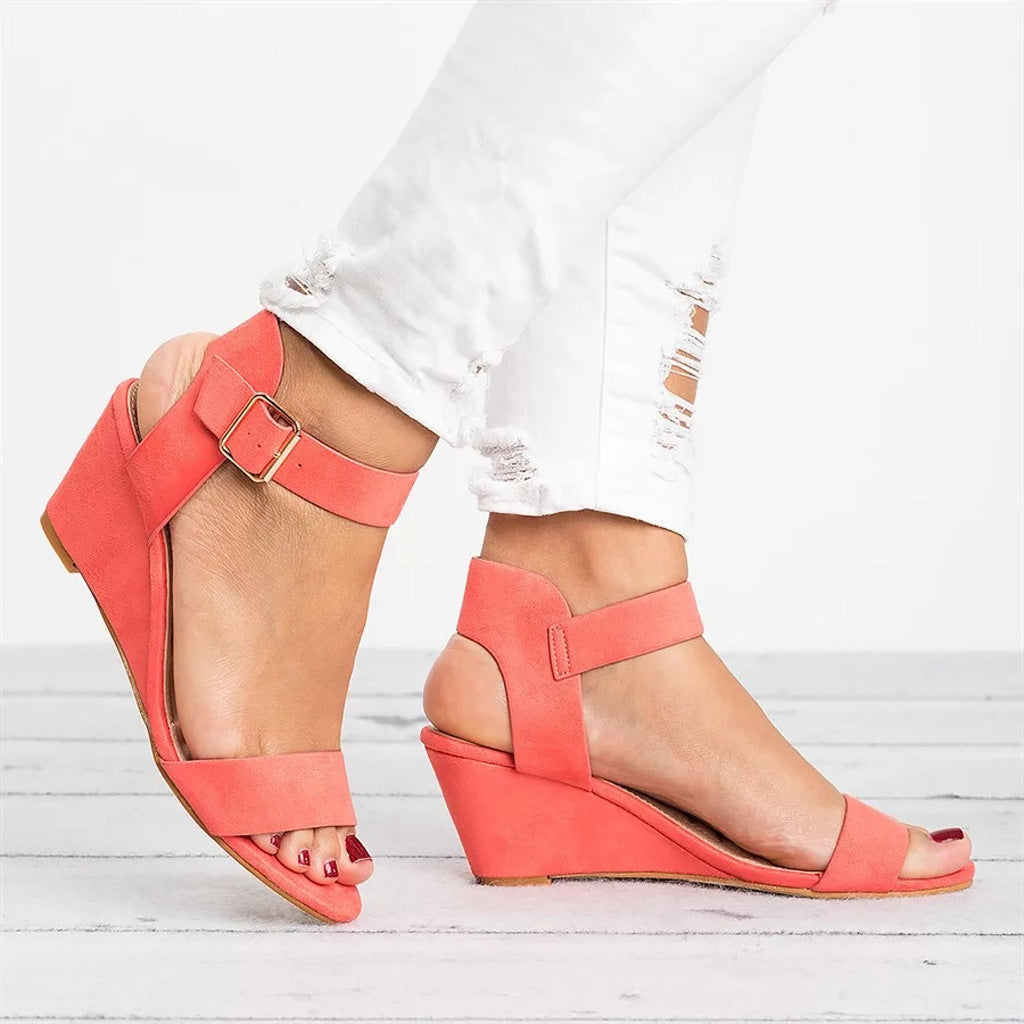 Sandales compensées femme – Similicuir souple – Bout ouvert – Bride réglable