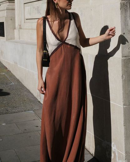 Robe Longue Sans Manches Femme - Décolleté V - Coupe Fluide - Élégante et Confortable