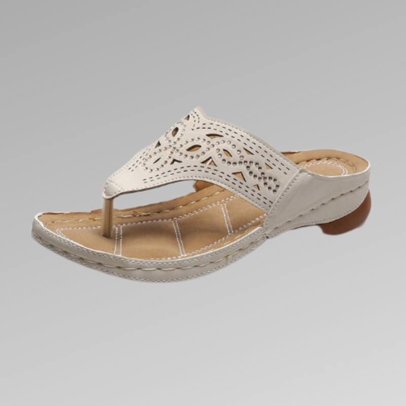 Sandales Femme – Design Tongs avec Boucle Orteil – Semelle Confort – Détail Découpé
