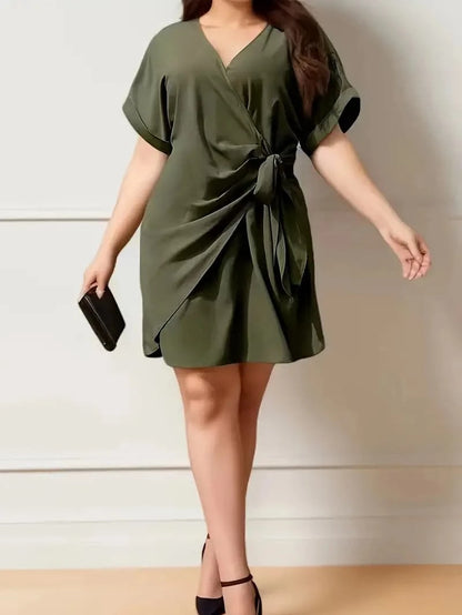 Robe portefeuille élégante avec ceinture ajustable pour femme