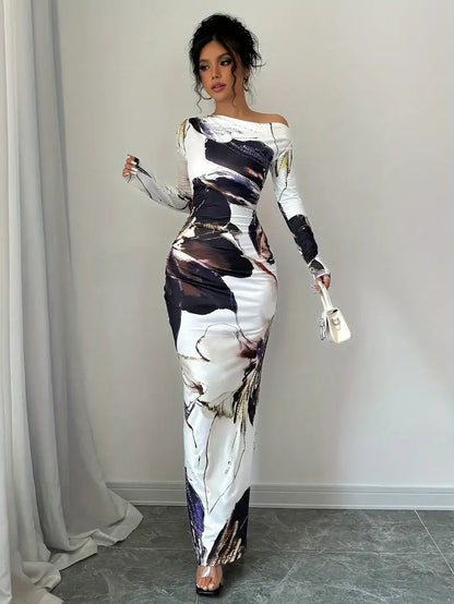 Robe Maxi Femme – Épaules Dénudées – Manches Longues – Coupe Ajustée – Imprimé Tendance