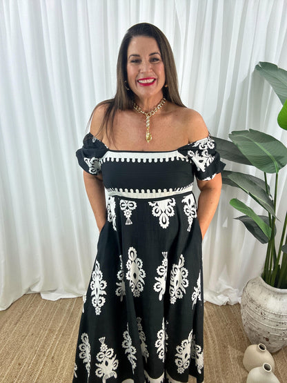 Robe Longue Femme - Épaules Dénudées - Manches Courtes Bouffantes - Fluide et Élégante