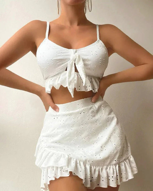 Bikini femme – Ensemble coordonné – Détail broderie – Taille élastique – Finition volantée