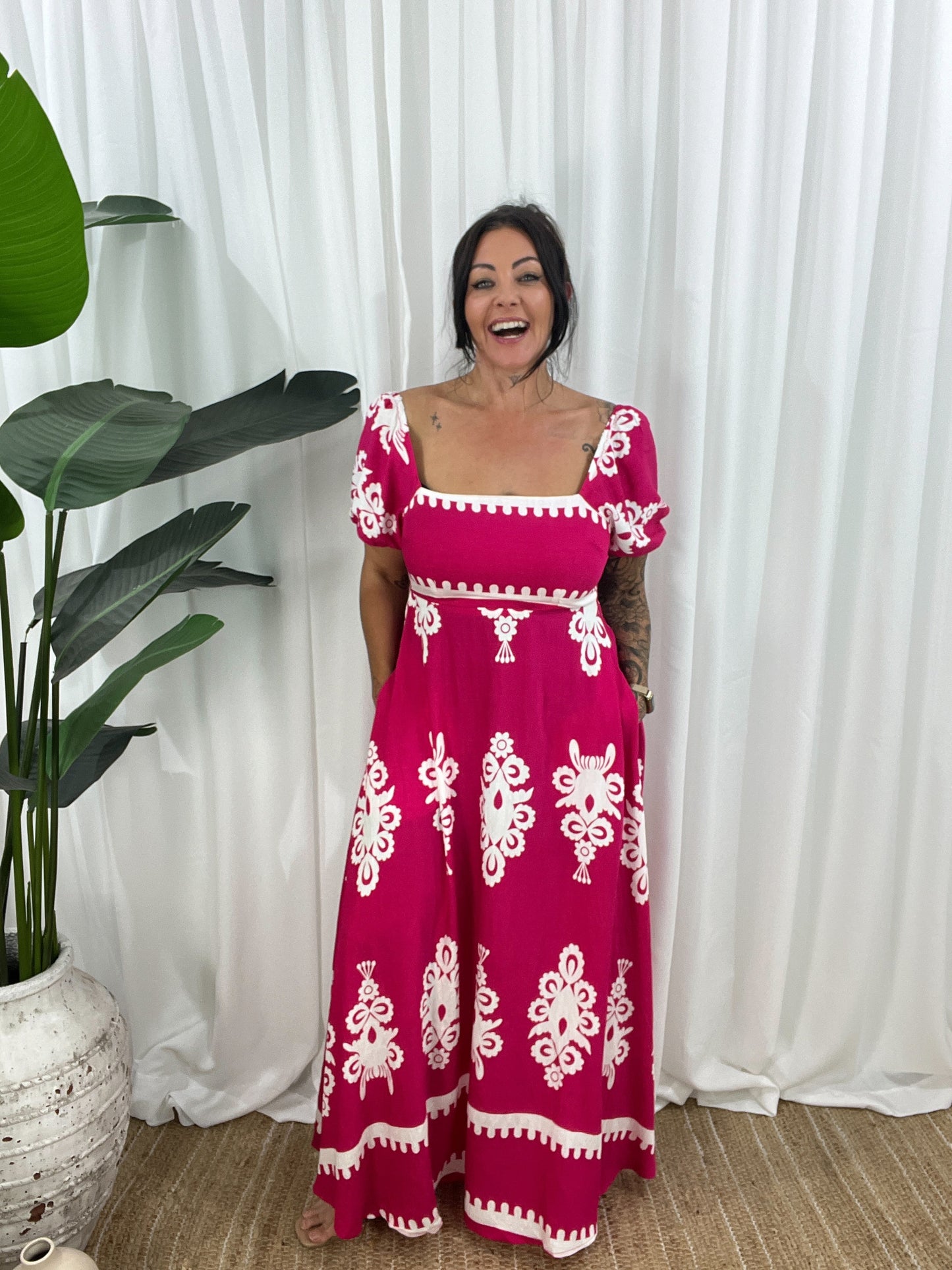 Robe Longue Femme - Épaules Dénudées - Manches Courtes Bouffantes - Fluide et Élégante