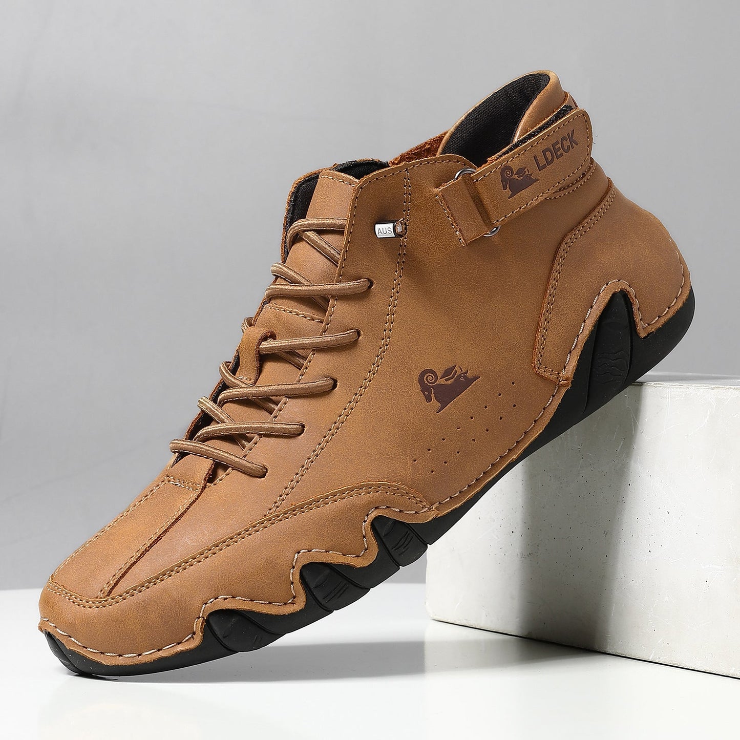 Chaussures homme – Baskets à lacets – Semelle antidérapante – Design sportif élégant