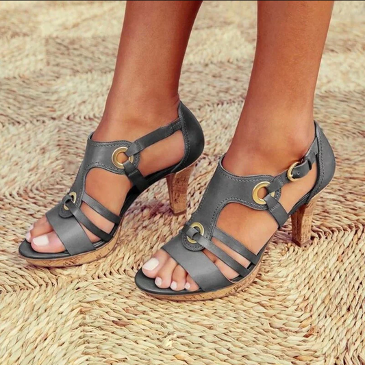Sandales femme – Talon bloc stable – Bout ouvert – Brides modernes avec anneaux