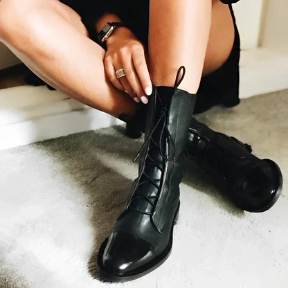 Bottes femme – Cuir véritable – Mi-mollet – Lacets réglables – Coupe ajustée