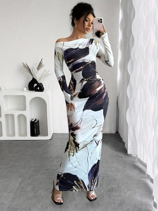 Robe Maxi Femme – Épaules Dénudées – Manches Longues – Coupe Ajustée – Imprimé Tendance
