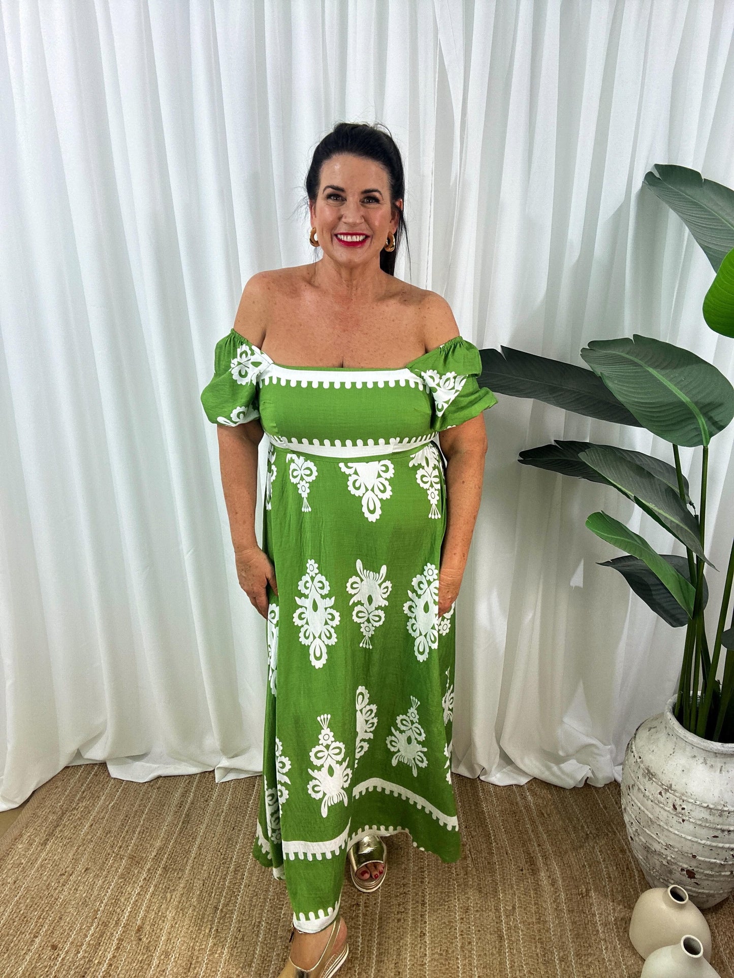 Robe Longue Femme - Épaules Dénudées - Manches Courtes Bouffantes - Fluide et Élégante