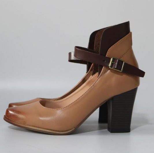 Chaussures à talons femme – Talon bloc – Bride à boucle – Finition brillante élégante