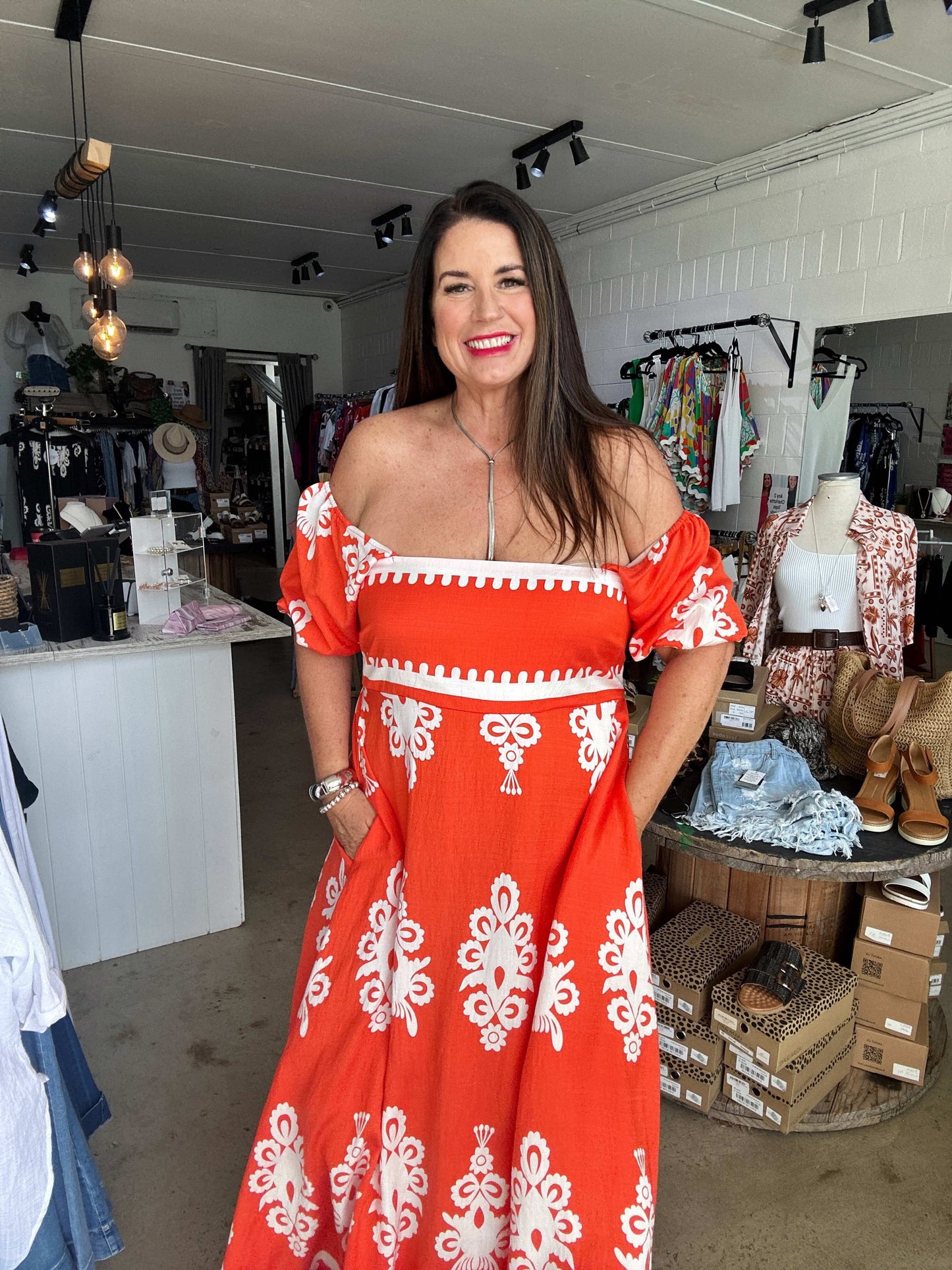 Robe Longue Femme - Épaules Dénudées - Manches Courtes Bouffantes - Fluide et Élégante