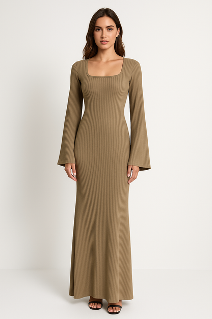 Robe femme manches longues – Maille côtelée – Coupe sirène – Décolleté carré