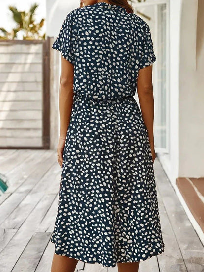 Robe midi femme – Coupe fluide – Tissu respirant – Taille ceinturée – Boutonnée