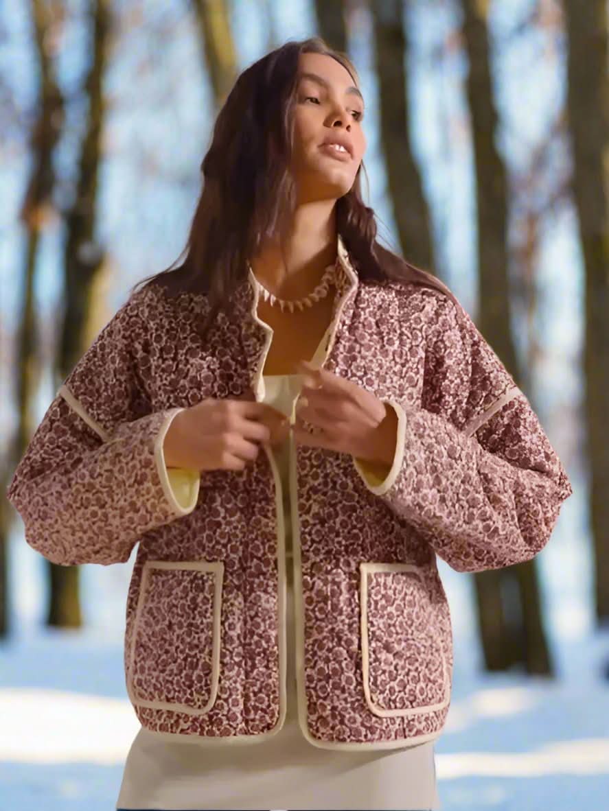 Veste florale intemporelle, légère et élégante pour femme
