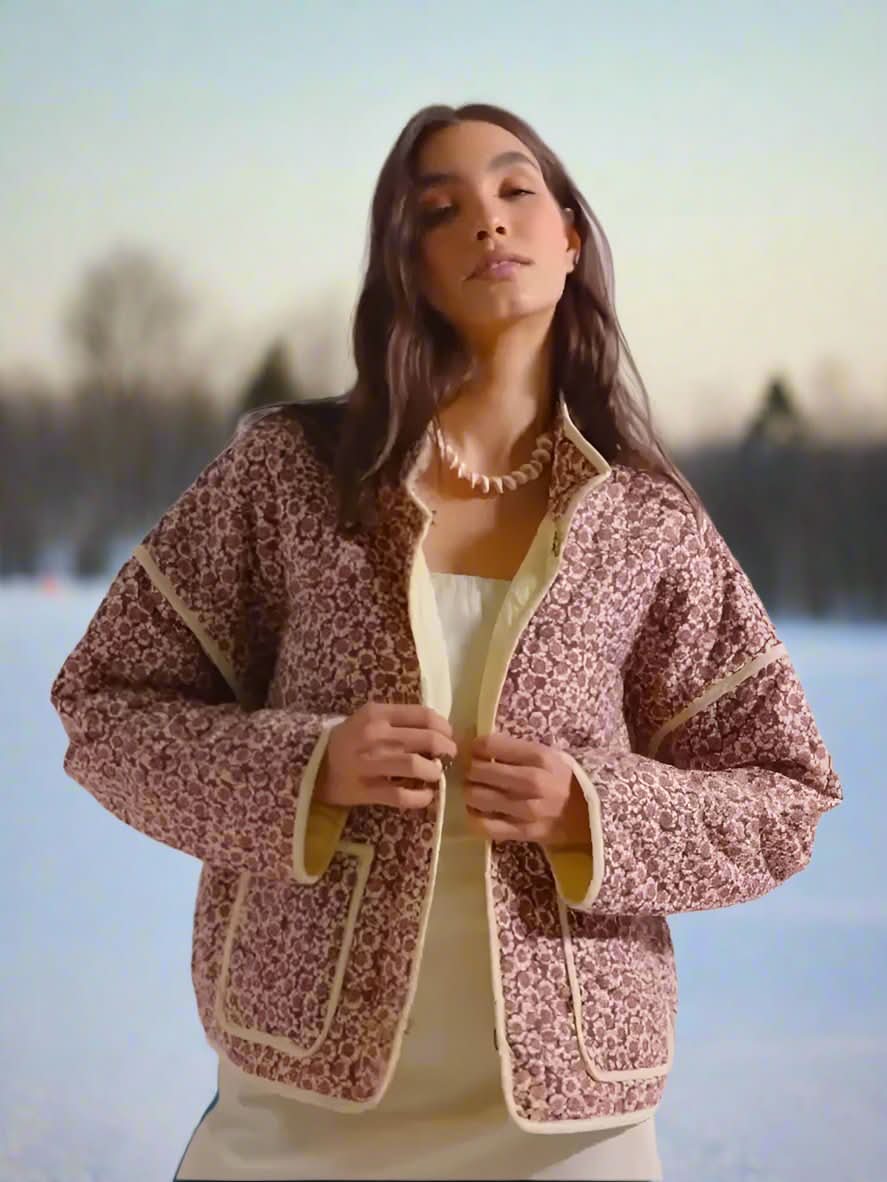 Veste florale intemporelle, légère et élégante pour femme