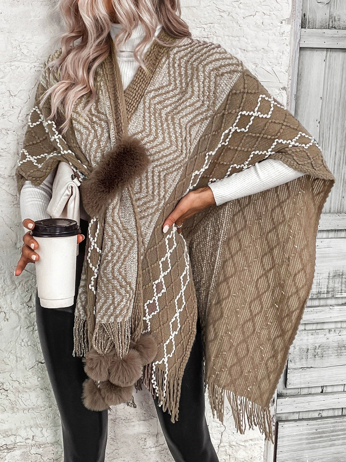 Cardigan Cape Femme – Maille Laine – Coupe Oversize – Col V – Franges Boho