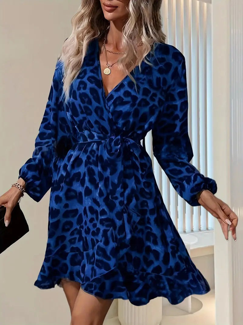 Robe portefeuille femme – Coupe midi fluide – Manches ballon – Imprimé animal élégant