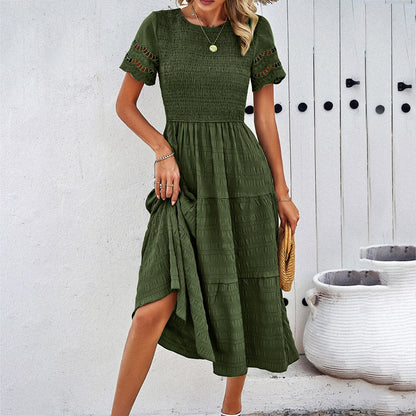 Robe midi femme – Coupe fluide – Buste smocké – Manches courtes ajourées – Jupe à volants