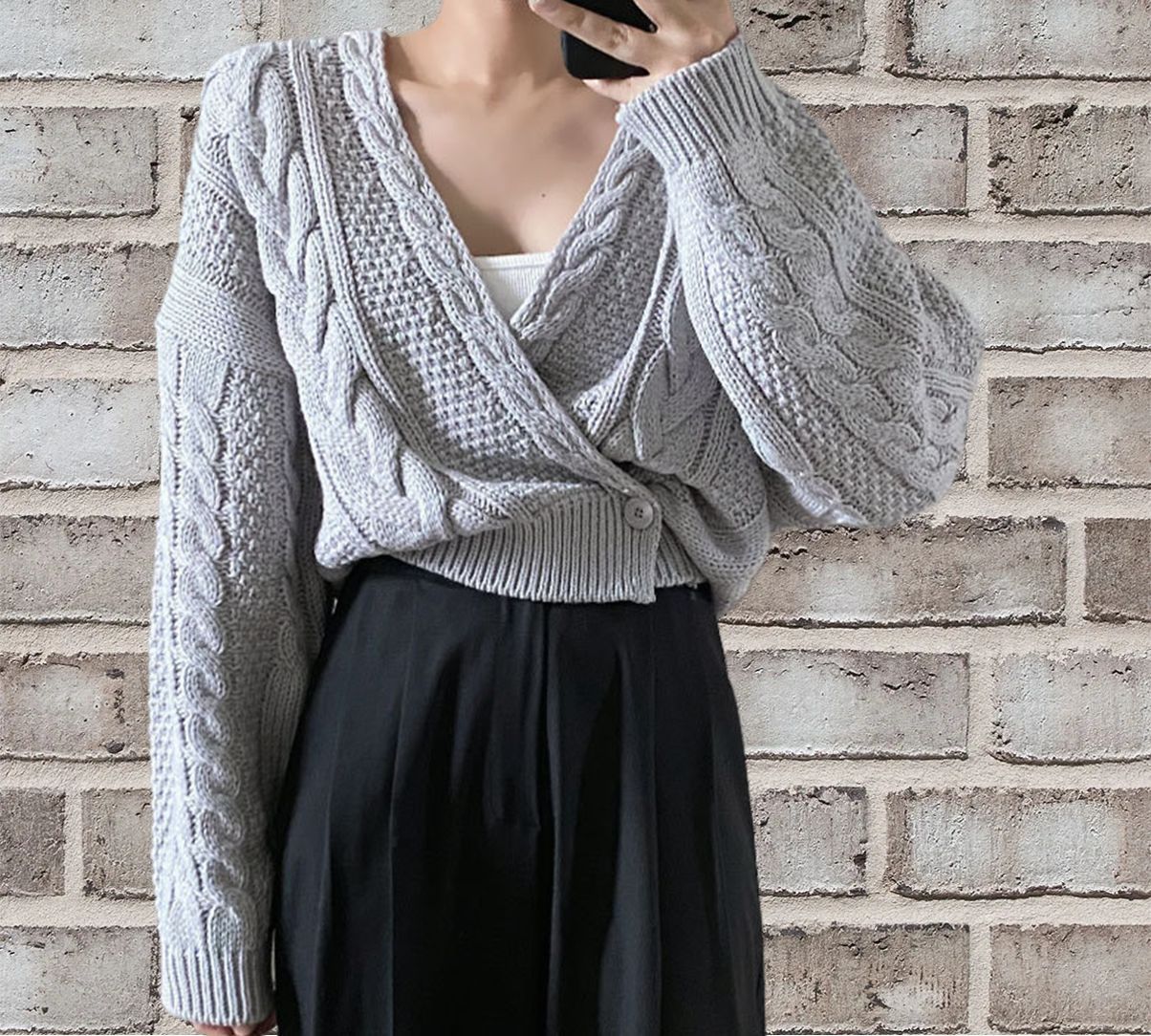 Gilet femme – Laine – Coupe décontractée – Court – Maille torsadée – Boutons